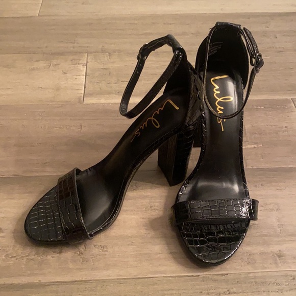 Lulu’s Heels - Picture 1 of 5